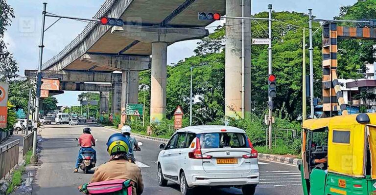 kalamassery-traffic-chaos-1.jpg
