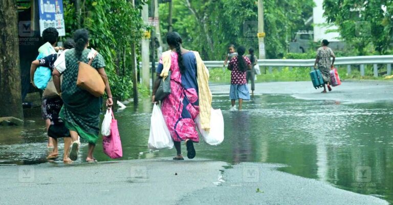 kottayam-iranjal-flood.jpg