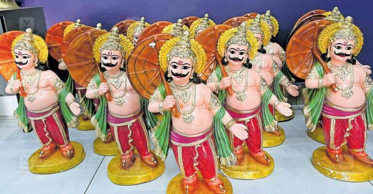 mahabali-statues-onam.jpg