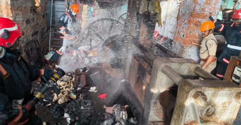 meenchanda-oil-mill-fire-1.jpg