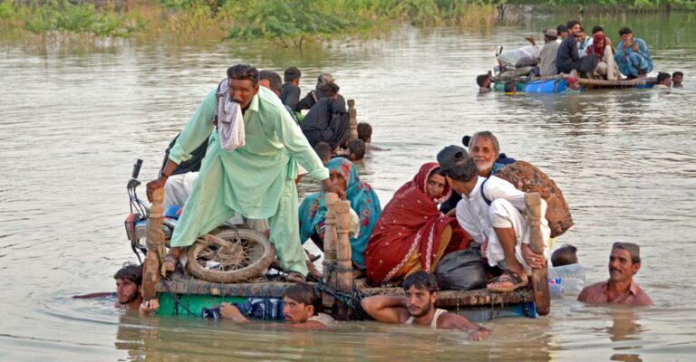 pakistan-floods-main1.jpg