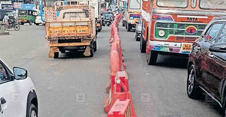 pkd-traffic0road.jpg