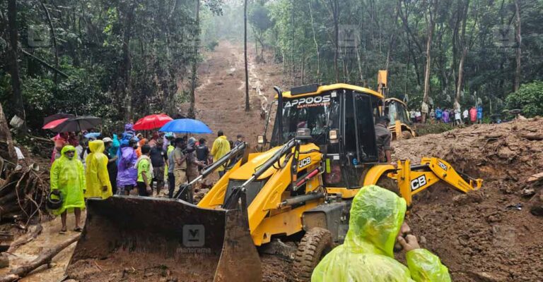 poonjar-thekkekkara-landslide-6.jpg
