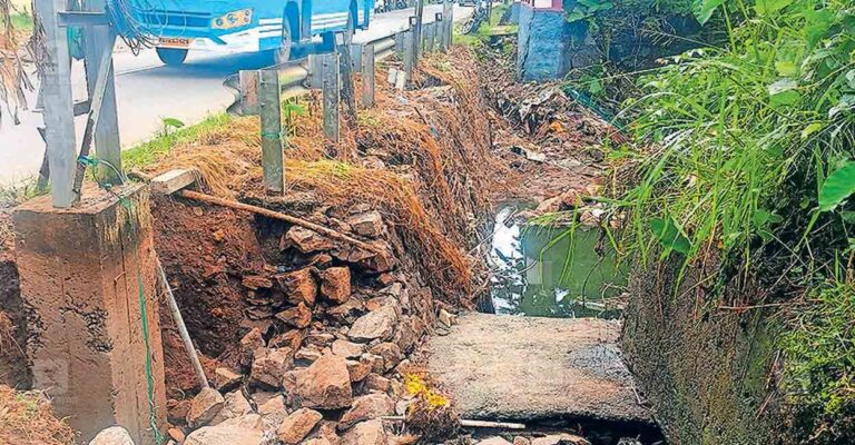 road-flood-pta.jpg