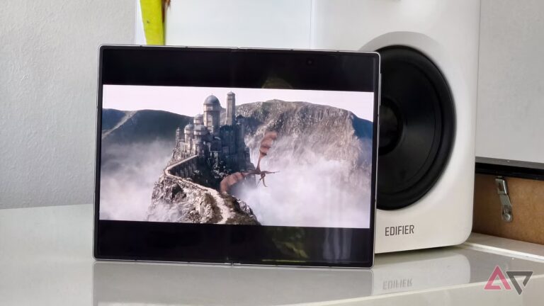 samsung-galaxy-z-fold-8-house-of-dragons.jpg