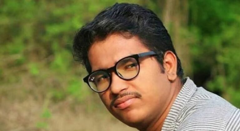shaukat.jpg