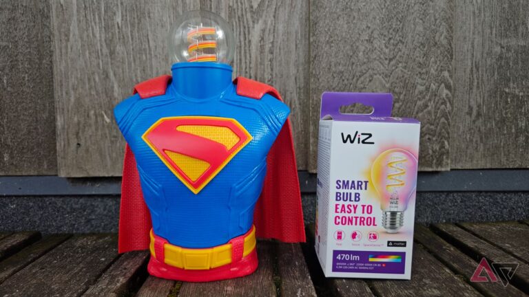 smart-bulb-superman.jpg