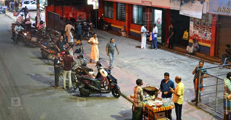 thiruvananthapuram-power-house-road.jpg