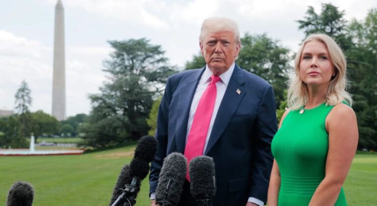 trump-and-Karoline-Leavitt.jpg