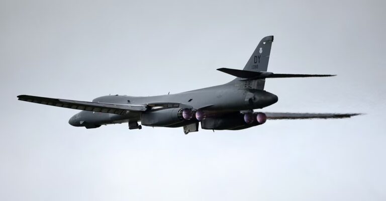 us-fighter-jet.jpg