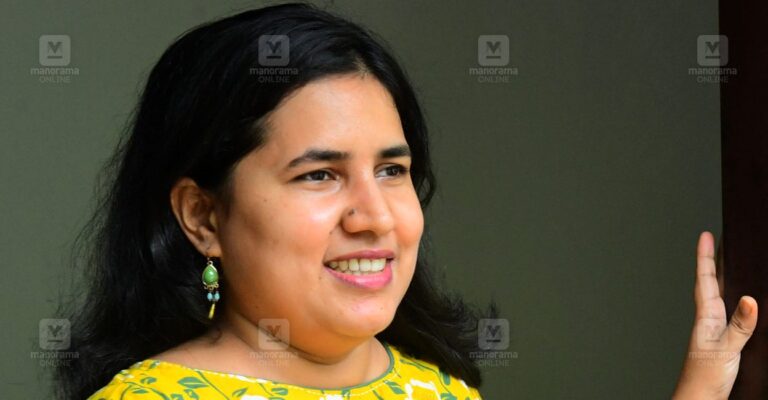 veena-vijayan-1.jpg
