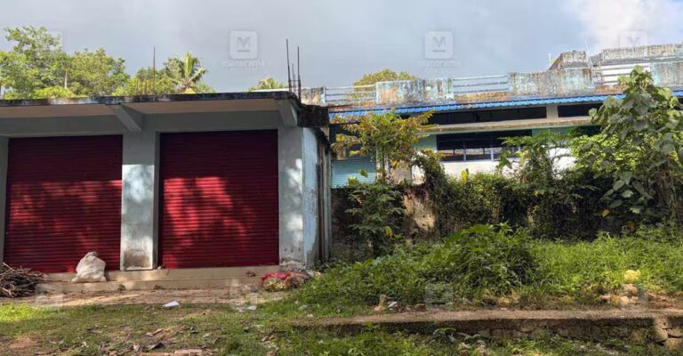 vithura-market-closure.jpg