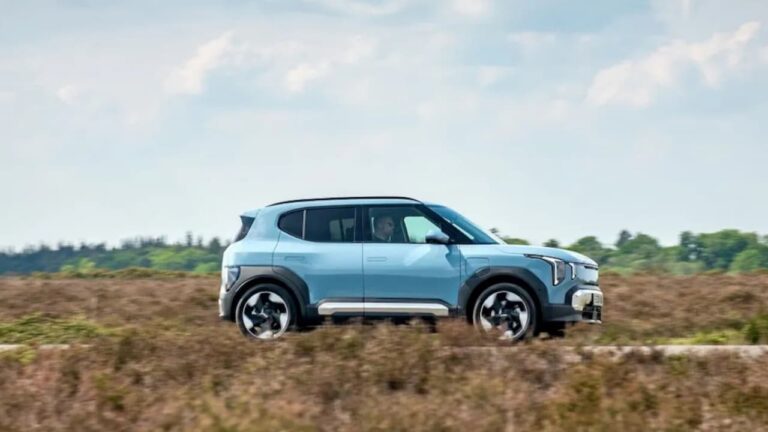 w-1280h-720format-jpgimgid-01m05aae2526s5m4s8wa7566edimgname-kias-upcoming-suvs-in-india-two-new.jpeg
