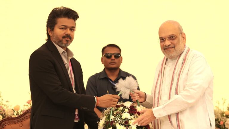 w-1280h-720format-jpgimgid-01m0hcndd0vch9zqt2mfp4zwxtimgname-vijay-amit-shah-meeting-dmk-u-turn.jpeg