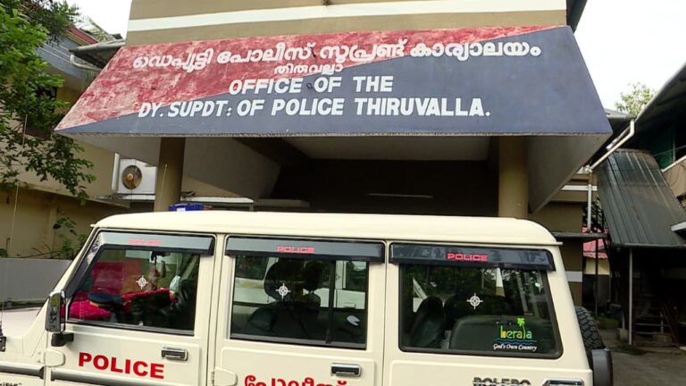 w-1280h-720format-jpgimgid-01m19s6fybd7s11pbt0aj8pgc9imgname-thiruvalla-police-station-178810855.jpeg