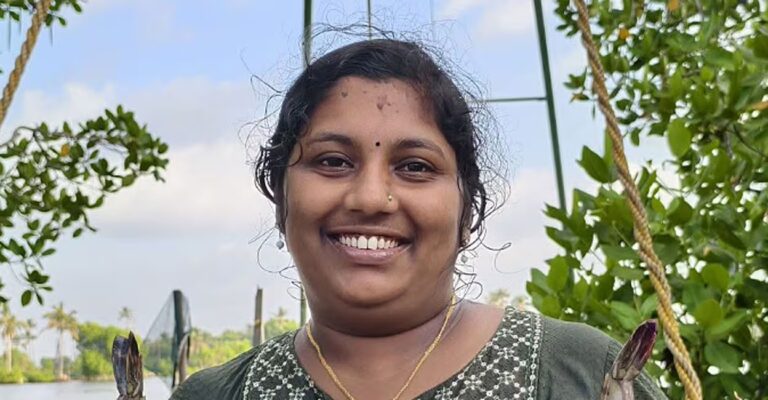 Thamburu.jpg