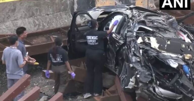 bmw-mumbai-car-crash.JPG
