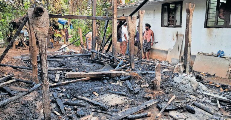 cattle-shed-fire-venkitangu-1.jpg