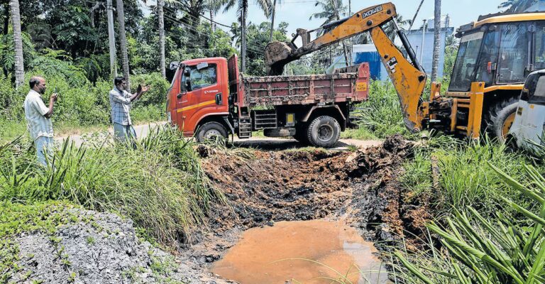 chemical-waste-soil-kodungallur-1.jpg