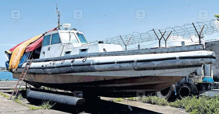 coastal-police-speed-boat-1.jpg
