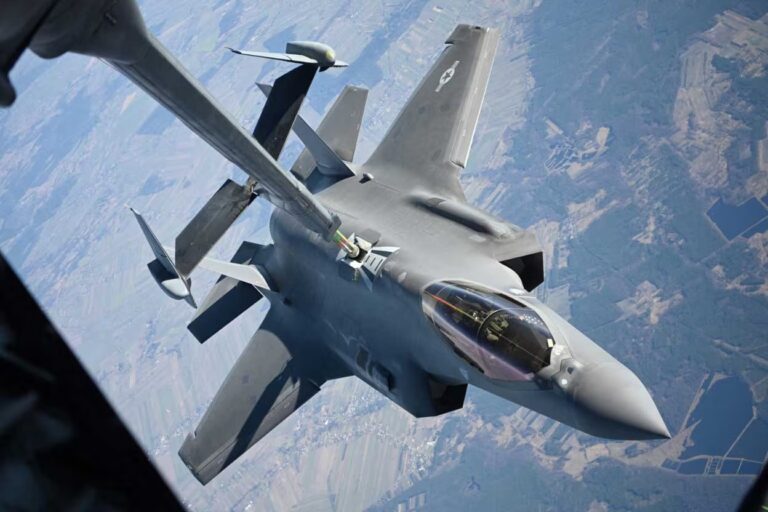 f-35b-fighter-jet-filling.jpg