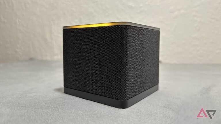 fire-tv-cube-hero-alt-new-crop-wm.jpg