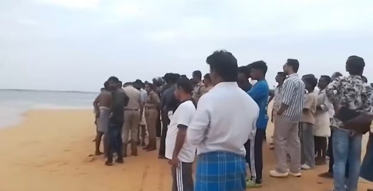 kollam-manoj-sea.jpg