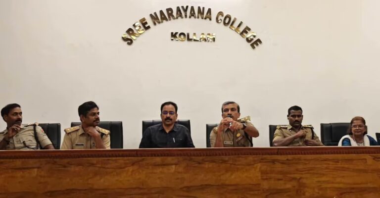 kollam-sn-college-anti-drug-campaign.jpg