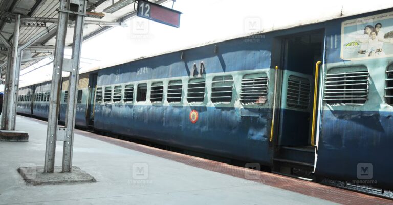 train-coach-1.jpg