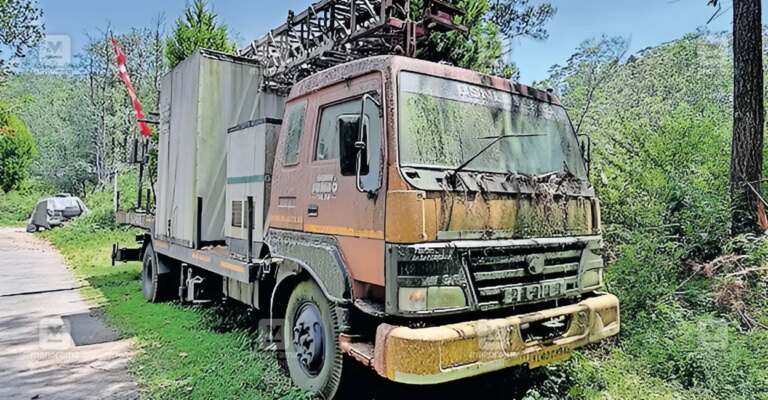 unused-mobile-tower-munnar-1.jpg