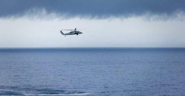 us-navy-helicopter.jpg