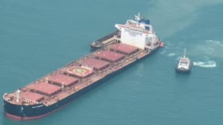 w-1280h-720format-jpgimgid-01m28q206x13dnvsqrgvf1r0z1imgname-cargo-ships-collide-21-crew-members.jpeg