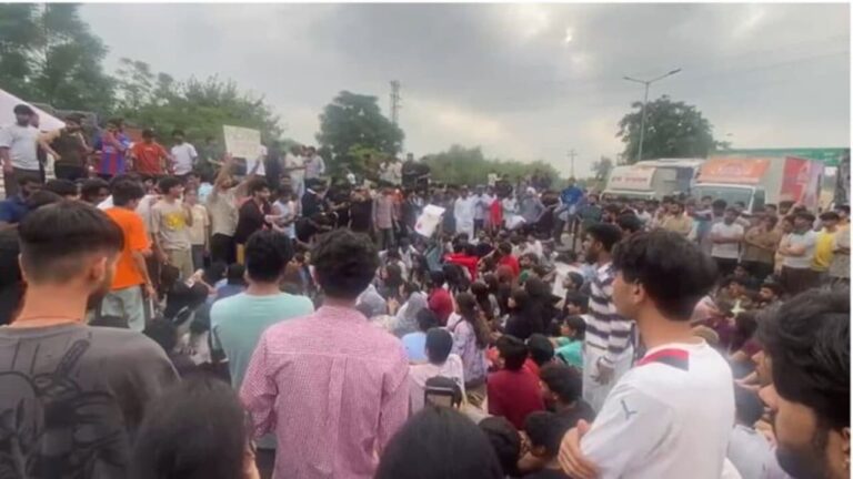 w-1280h-720format-jpgimgid-01m3gnmsppymks46d9neznp6xximgname-lpu-student-protest-rape-rumour-pha.jpeg