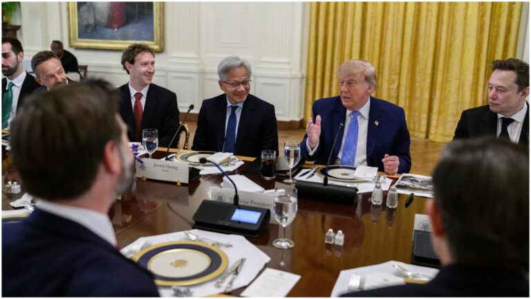 w-1280h-720format-jpgimgid-01m3qjh97j6cvj1bkp8hdc940dimgname-trump-in-ai-summit-1790718813426.jp_.jpeg