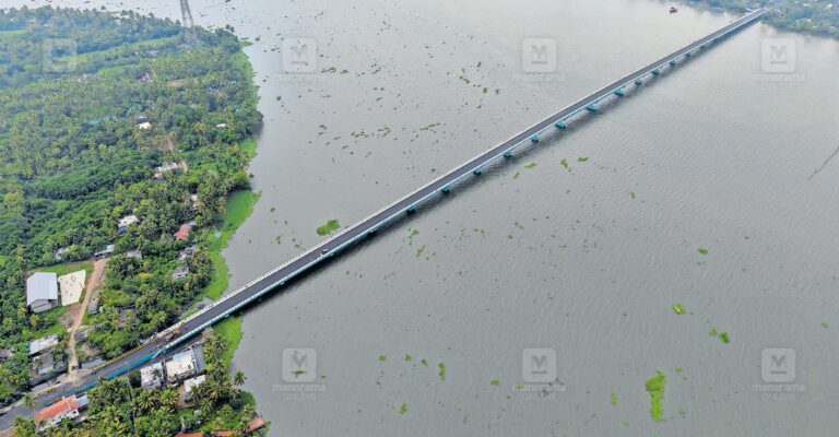 1792055213_makkekadavu-nerekadavu-bridge-1.jpg