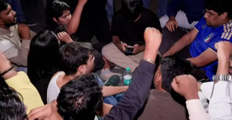 1792087014_delhi-protest.jpg