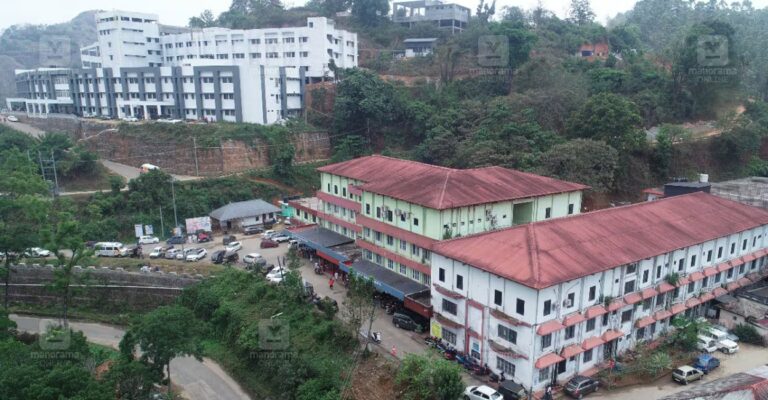 Idukki-Govt.Medical-College.jpg