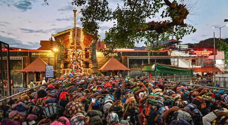 Sabarimala-temple-opens-for-Makaravilakku-rituals.jpg