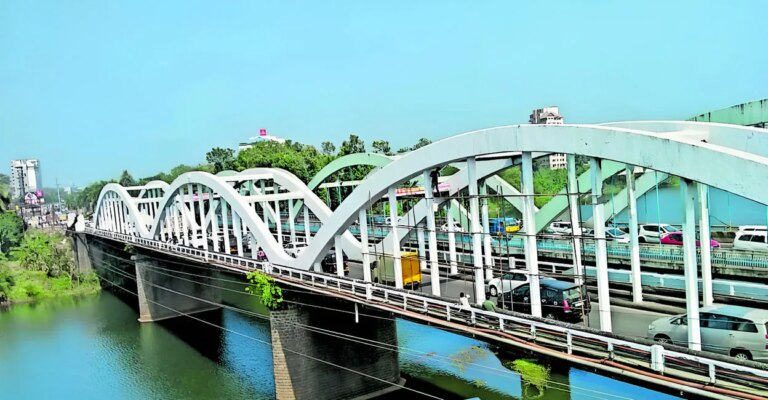 aluva-marthandavarma-bridge-closure-maintenance.jpg