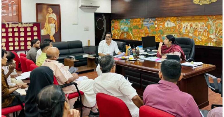 colector-meeting.jpg