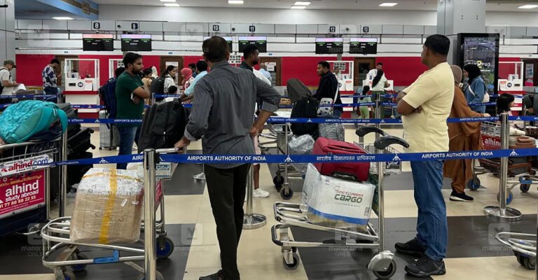 indigo-flight-cancellations-disrupt-uae-travel-airline-cancel.jpg