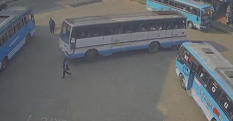 ksrtc-accident.jpg