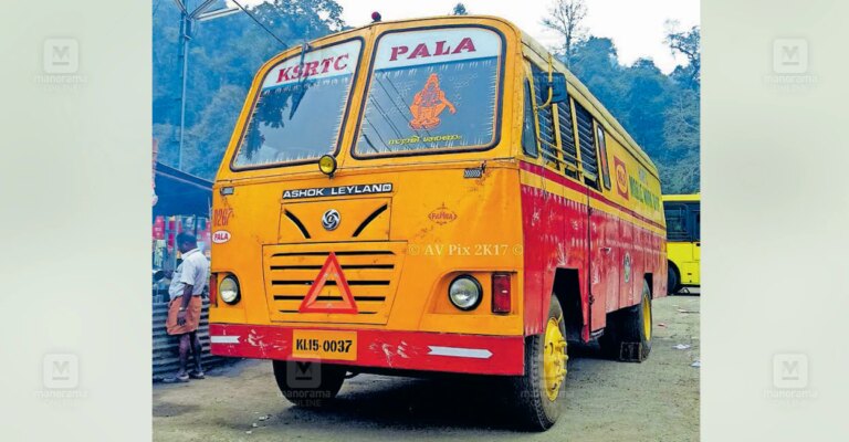 ksrtc-workshop-van-retires-1.jpg