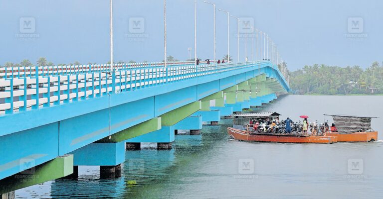 makkekadavu-nerekadavu-bridge-1.jpg