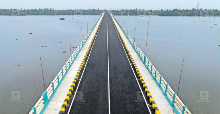 makkekadavu-nerekadavu-bridge-2.jpg