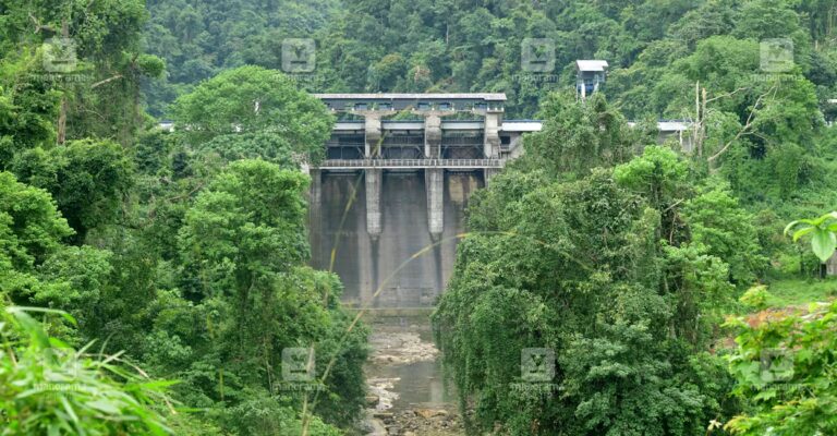 moozhiyar-dam-1.jpg