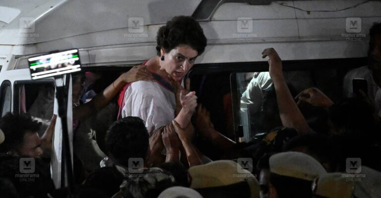 priyanka-gandhi-arrest.jpg