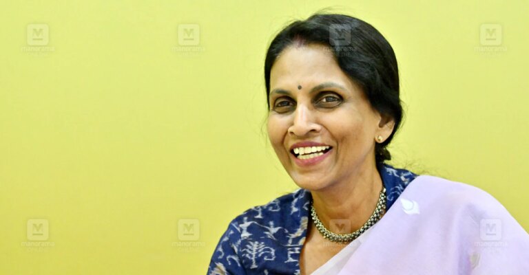r-sreelekha.jpg