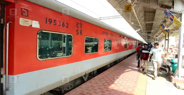 train-coach-1.jpg