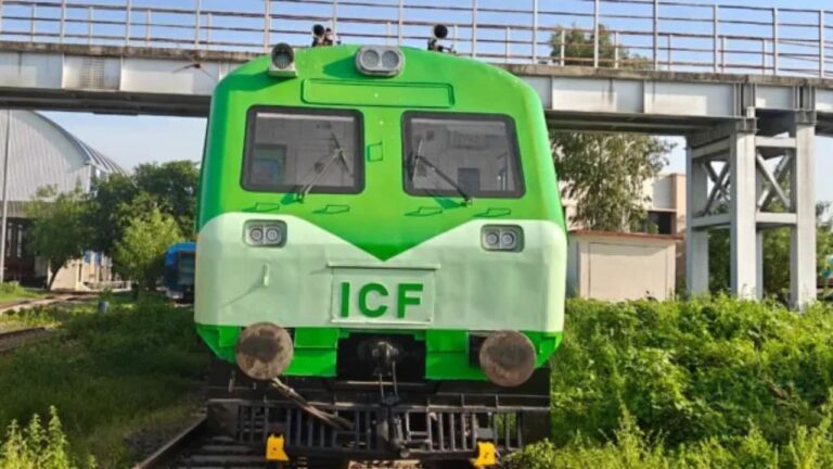 w-1280h-720format-jpgimgid-01m3hcgc9bpc7cwfr2cx31zm0ximgname-lng-train-1790511165739.jpg